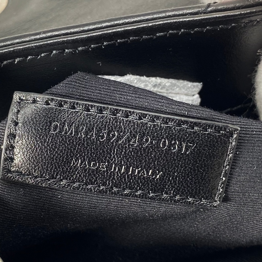 Saint Laurent Medium Monogram Loulou Leather Bag - Picture 7 of 7